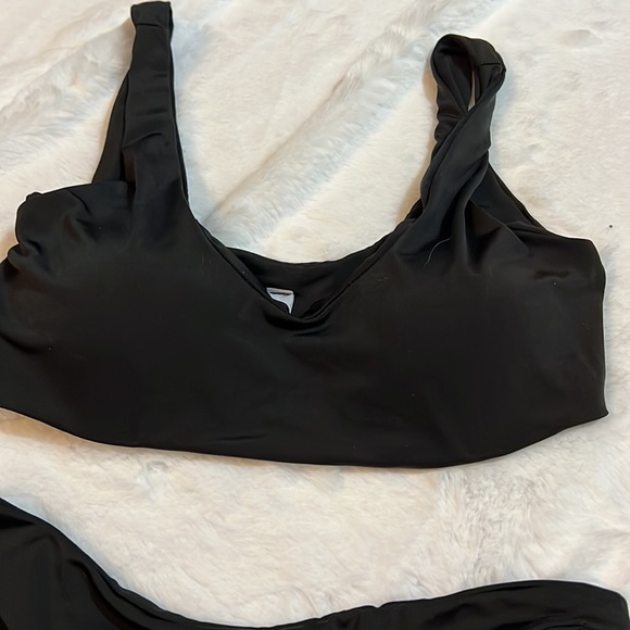 Naked wardrobe 3 piece bikini set - Picture 2 of 5